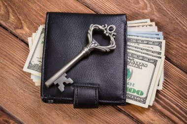 Kapıları açmak için anahtar paradır