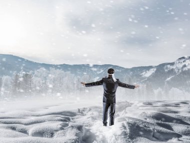 Hiçbir şey onu durduramaz. Karışık teknik