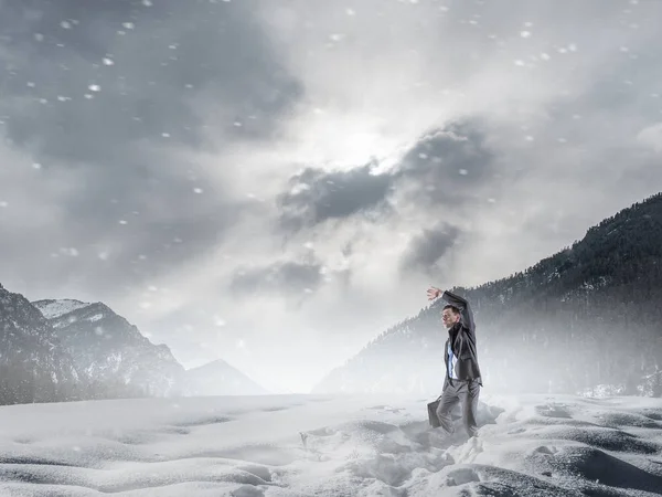 Nichts wird ihn aufhalten. Gemischte Medien — Stockfoto