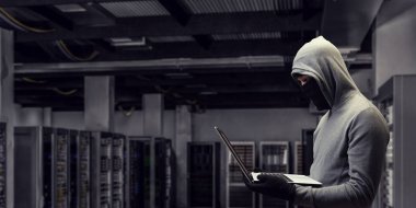 Bilgisayar gizlilik saldırı. Karışık teknik