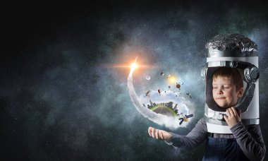 Uzay inceleyeceksiniz. Karışık teknik