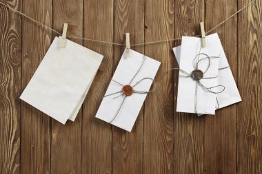 Zarf ip tutturulmuş