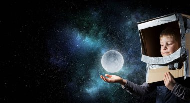 Uzay inceleyeceksiniz. Karışık teknik