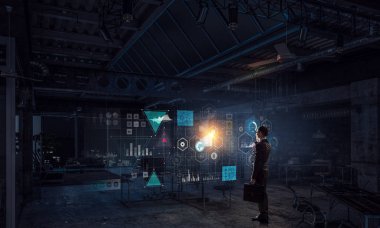 Ofisinde bir iş adamı. Karışık teknik