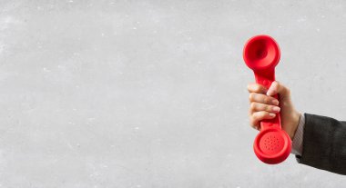 Retro kırmızı telefon alıcısı