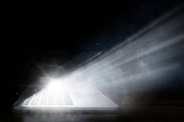 Dizüstü sorunu veya sonu. Karışık teknik