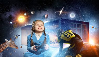 Video oyunu oynayan kız. Karışık teknik