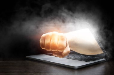 Internet güvenlik anlayışı. Karışık teknik