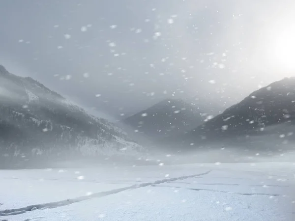 The road in the mountains — Stock Photo, Image