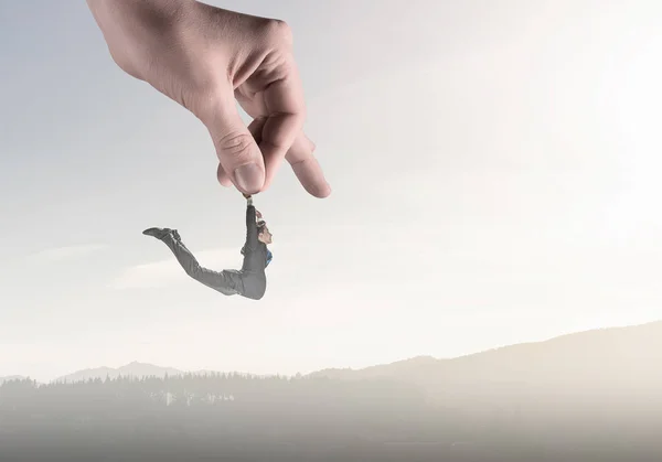 Hand der Hilfe und des Schutzes. Gemischte Medien — Stockfoto