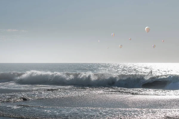 Pobřeží oceánu na den — Stock fotografie