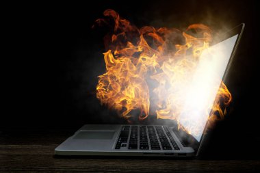 Dizüstü sorunu veya sonu. Karışık teknik