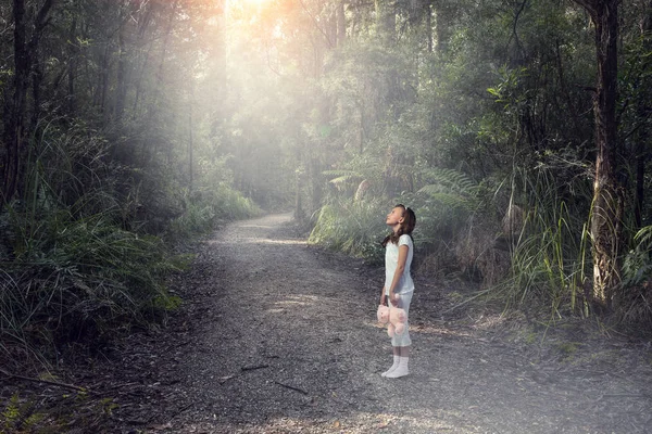 Cítil se ztracený a osamělý — Stock fotografie