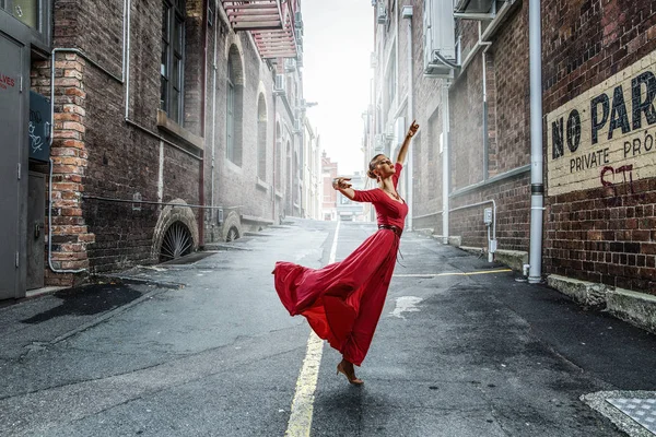 La danse est sa passion. Techniques mixtes Images De Stock Libres De Droits