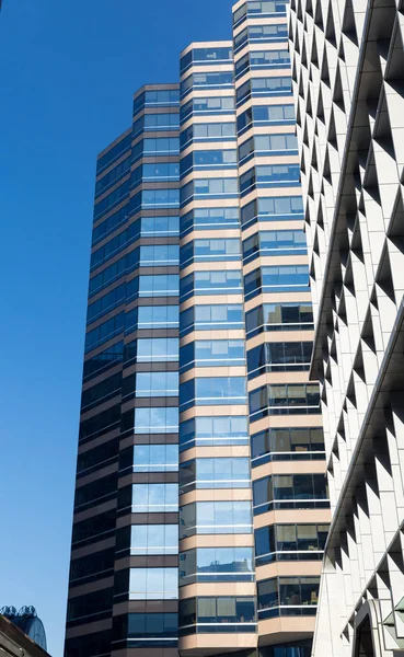 Skyscraper bottom view — Stock Photo, Image