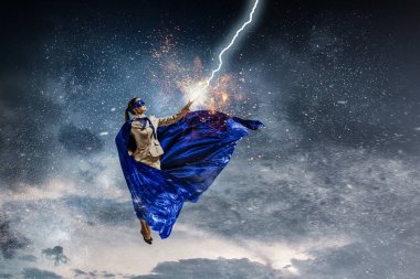 Gökyüzünde süper kadın