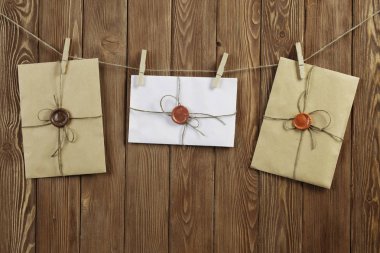 Zarf ip tutturulmuş