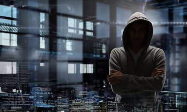 Adam hoody. Karışık teknik