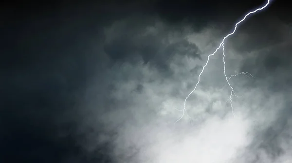 Dramatic thunder background — Stock Photo, Image