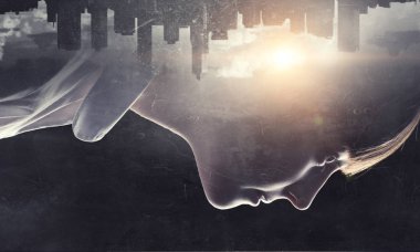 Koyu arka plan kız. Karışık teknik