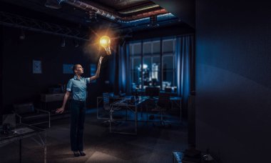 Onun fikirlerini çok parlak. Karışık teknik