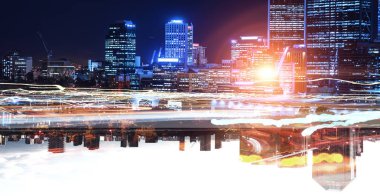 Büyük şehir asla uyumaz