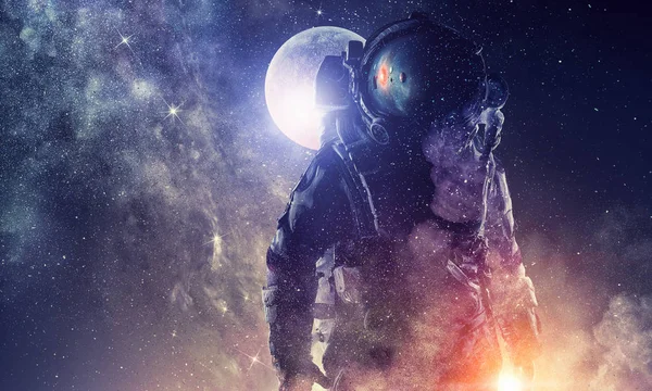 Spaceman i fullmoon. Techniki mieszane — Zdjęcie stockowe