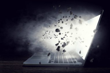 Dizüstü sorunu veya sonu. Karışık teknik