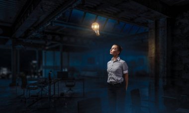 Onun fikirlerini çok parlak. Karışık teknik