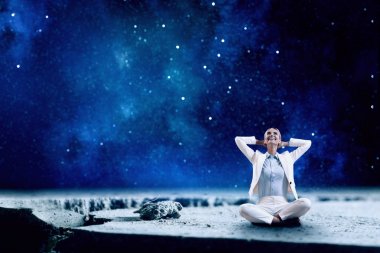 Denge bulmaya çalışıyorum. Karışık teknik