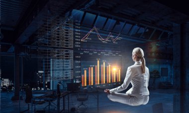 Denge bulmaya çalışıyorum