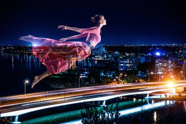 Dans tutkusu olduğunu