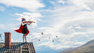 Küçük süper kahraman. Karışık teknik