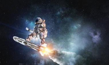 Yönetim Kurulu uçan üzerinde uzay adamı. Karışık teknik