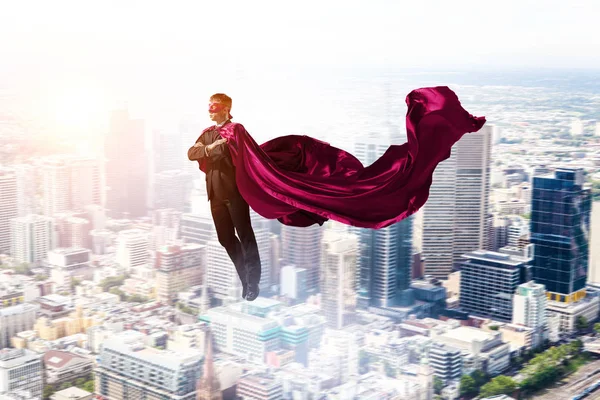 Super hombre en el cielo — Foto de Stock