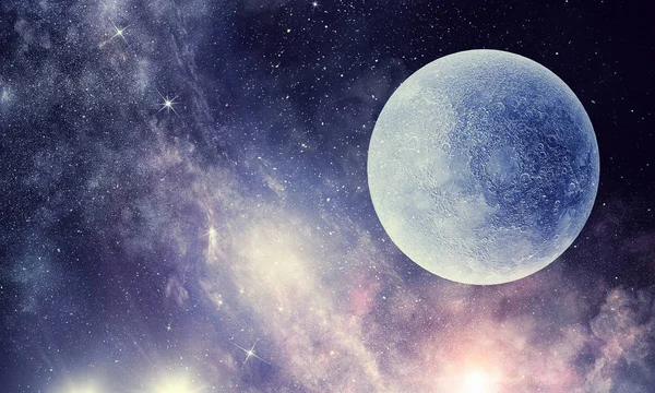 Volle maan in nacht sterrenhemel — Stockfoto