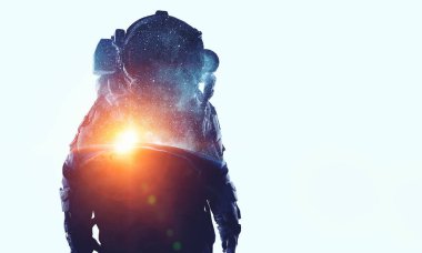 Beyaz uzay adamı. Karışık teknik