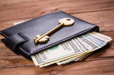 İş anahtarı altında