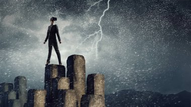 Sanal gerçeklik hissediyorum. Karışık teknik