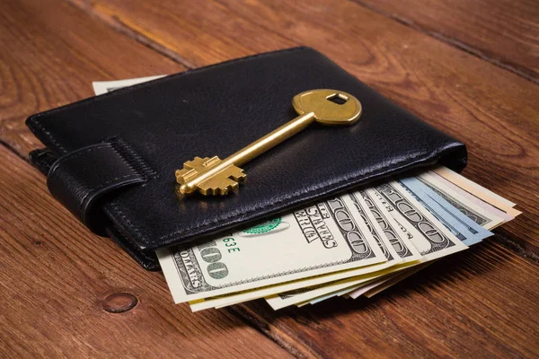 İş anahtarı altında