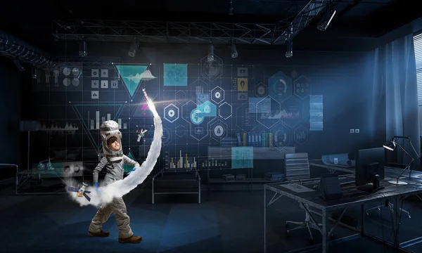 Uzay inceleyeceksiniz. Karışık teknik