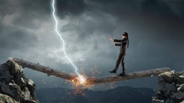 Dokunmak yürüyüş iş adamı. Karışık teknik