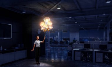 Onun fikirlerini çok parlak. Karışık teknik