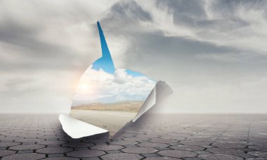 Duvar kağıdında delik var. Karışık ortam