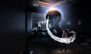 Çocuksu tatlı rüyalar. Karışık ortam