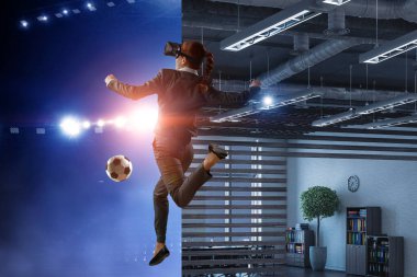 Sanal gerçeklik hissediyorum. Karışık teknik