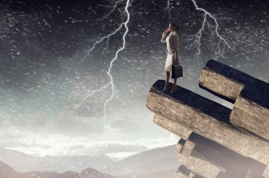 Ne zaman senin are üstünde tepe. Karışık teknik