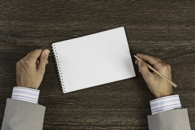 Tartışmaya hazırım. Karışık ortam