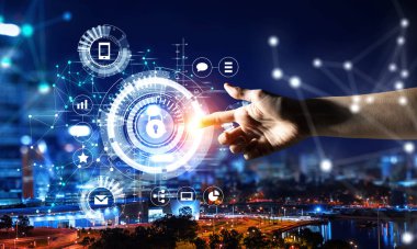 Yeni medya teknolojileri kullanılıyor. Karışık teknik