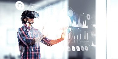 Sanal teknoloji dünya yaşıyor. Karışık teknik